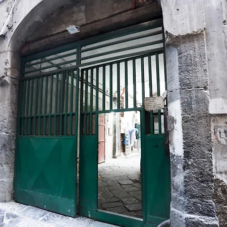 Guesthost - Art Space Caravaggio